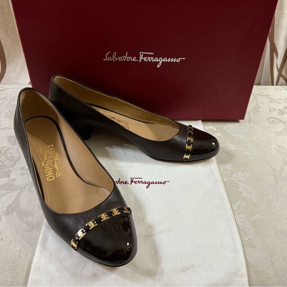 🆕 Salvatore Ferragamo Women's Pumps🥰